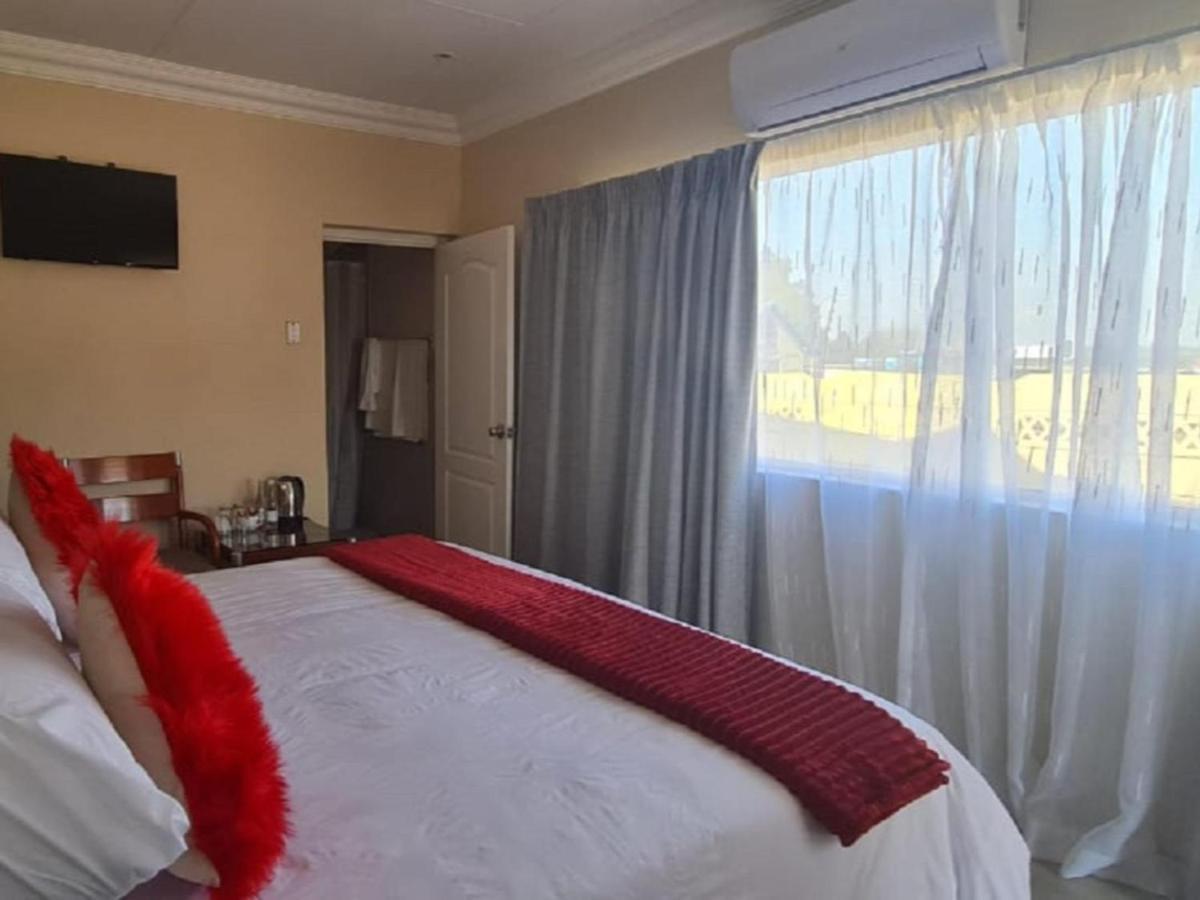 Benoni N12 Hotel Exteriör bild