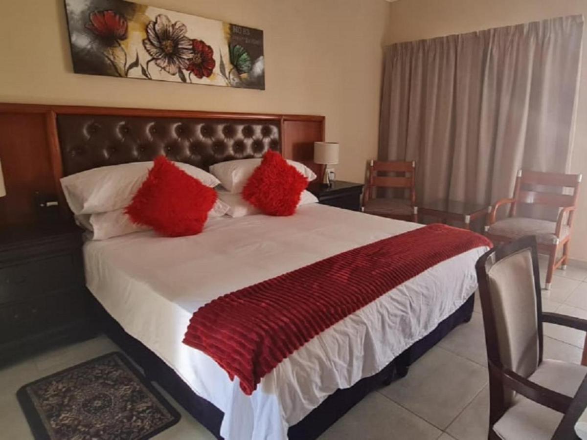 Benoni N12 Hotel Exteriör bild