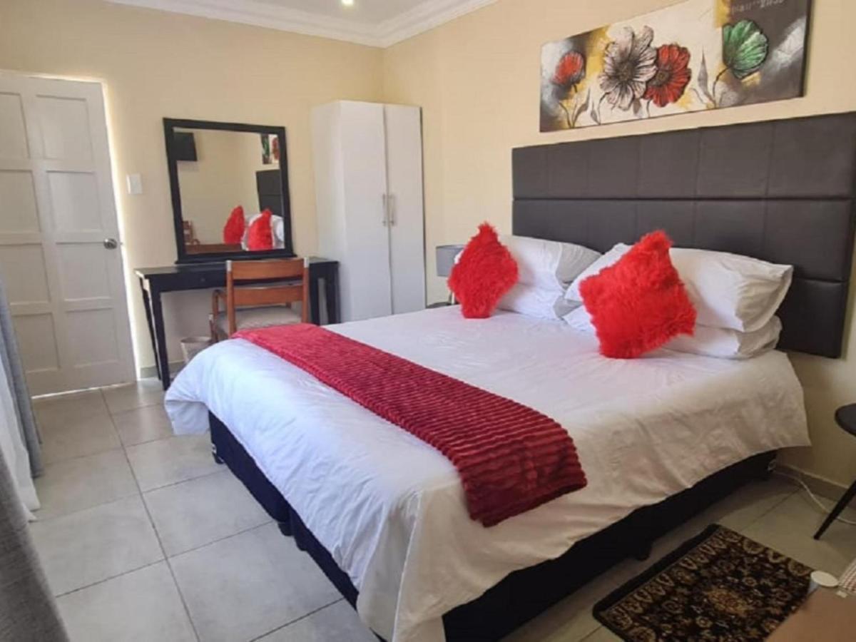 Benoni N12 Hotel Exteriör bild