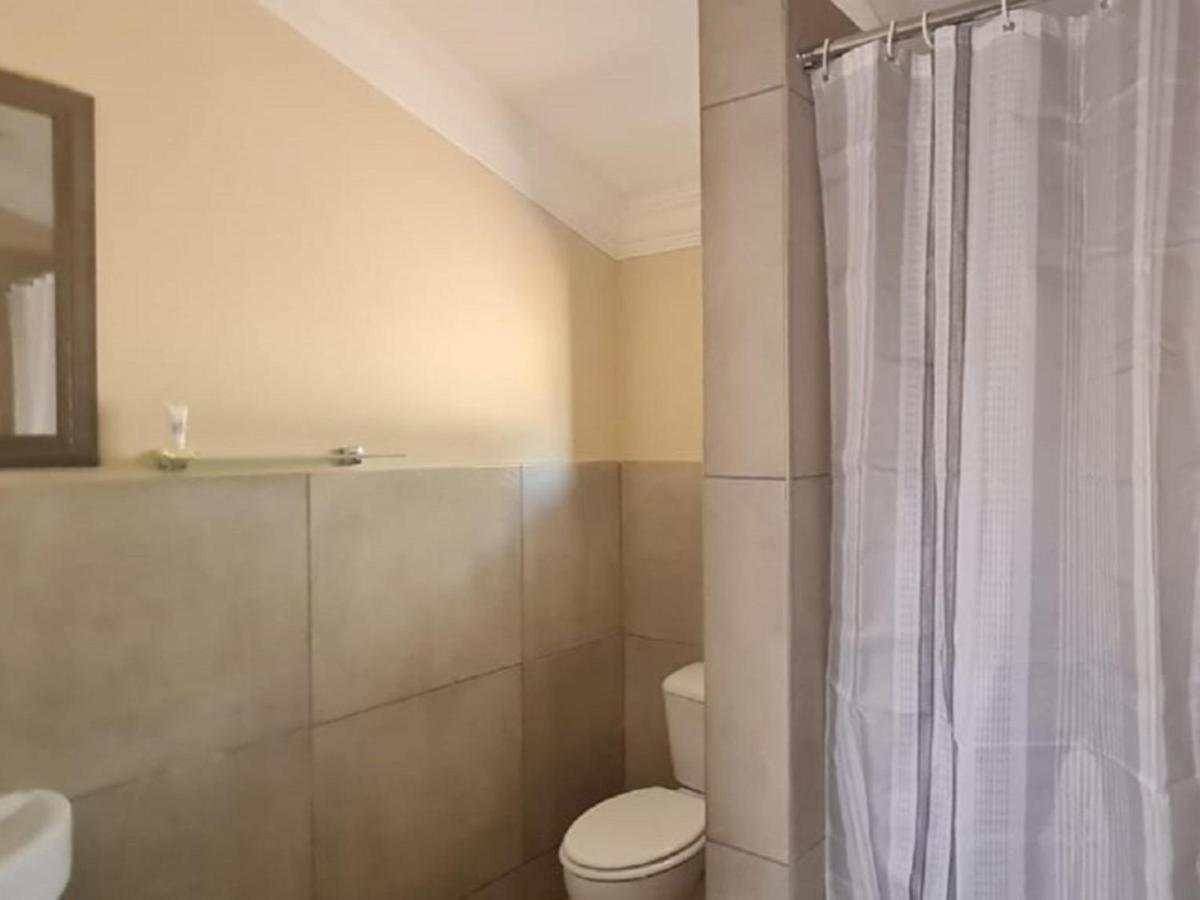 Benoni N12 Hotel Exteriör bild